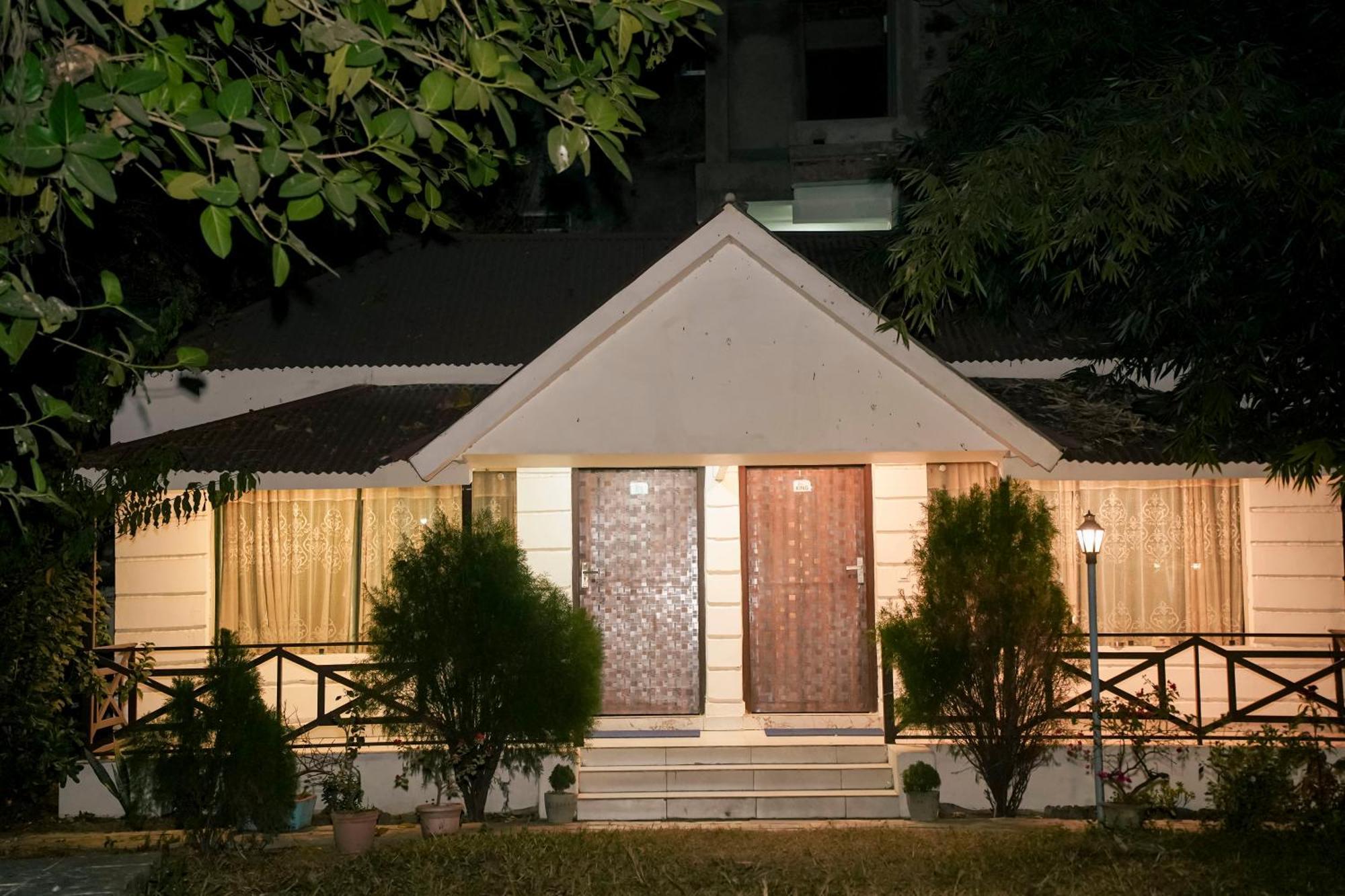 Chintan Chautari Itahari Extérieur photo